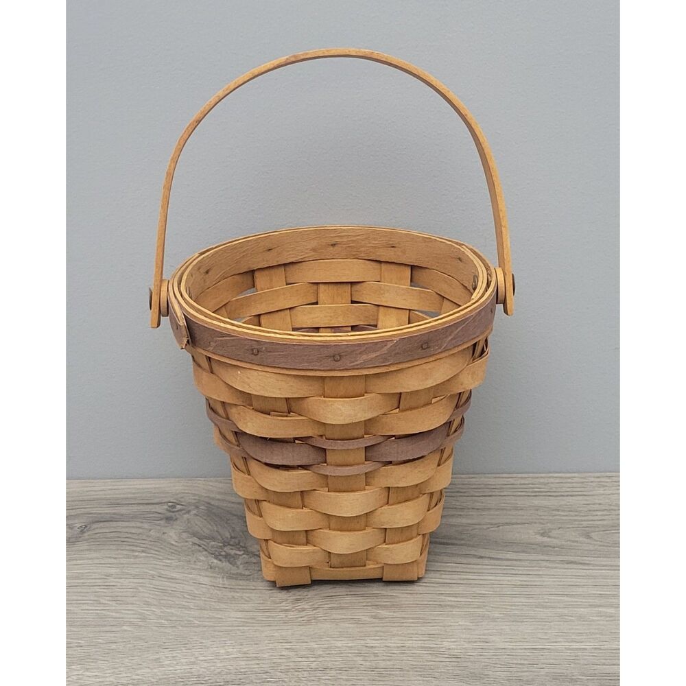 VTG 1994 Longaberger Handwoven 6 1/2 Inch Lilac Basket Dresden Ohio USA